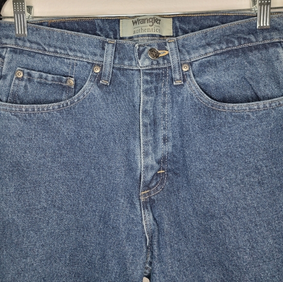 Wrangler Authentic Men's Blue Jeans Denim Size 30x36 Straight Leg (1) - Picture 3 of 6